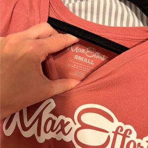 Max effort pink cropped t shirt